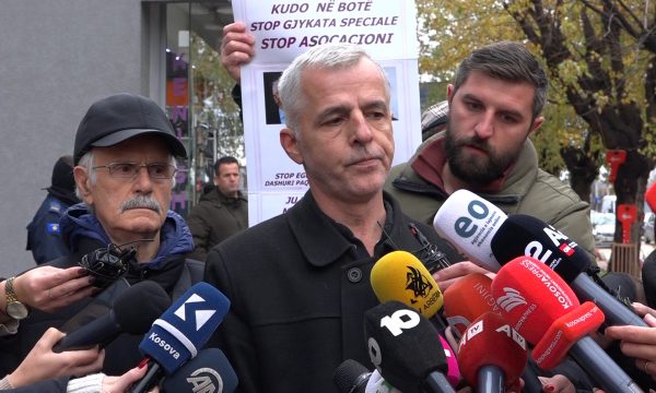 PSRK ngre aktakuzë për kanosje ndaj Kurtit  Klinaku dhe Selmani të akuzuar