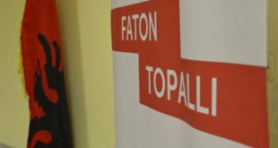 Faton Topalli, kandidat për kryetar të Ferizajt nga Lëvizja Vetëvendosje, kritikon Muharrem Sfarçën