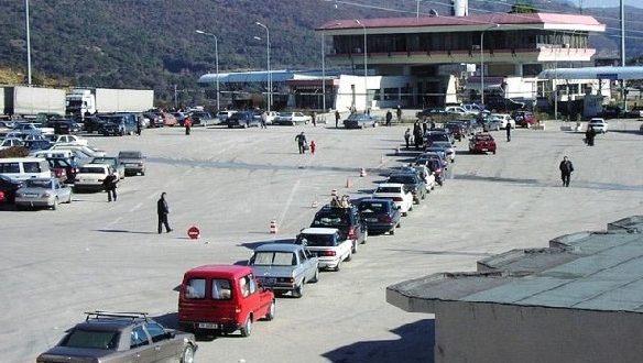 20 mijë qytetarë të Kosovës kanë kaluar gjatë orëve të fundit në Morin