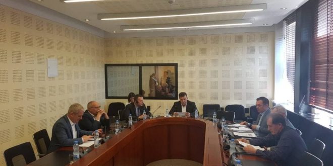 Deputetët e Kuvendit të Kosovës thonë se duhet të nis mbikëqyrja parlamentare për FSK-në