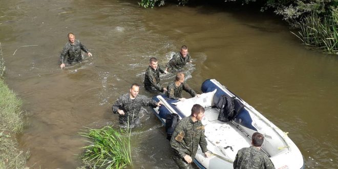 Certifikohen tetë pjesëtarët e Forcës së Sigurisë së Kosovës në Kursin për mbijetesë në ujë