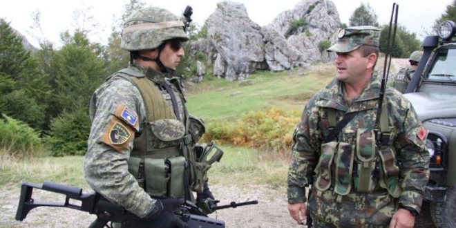 David Philips: Shqiptarët duhet të krijojnë një mini-Nato për të mbrojtur veten e tyre