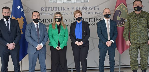 Agjencia Kadastrale e Kosovës nënshkruan marrëveshje bashkëpunimi me Ministrinë e Mbrojtjes