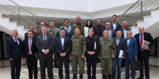 Ministri Berisha i ka pritur sot anëtarët e Komisionit për Punë të Brendshme, Siguri dhe Mbikëqyrje të FSK-së