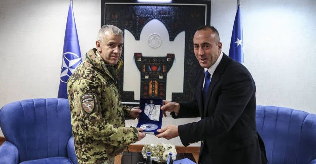Kryeministri i Kosovës, Ramush Haradinaj ka pritur në takim lamtumirës komandantin e KFOR-it në Kosovë, gjeneral-major, Giovanni Fungo