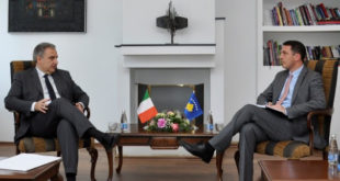 Ministri i Kulturës, Kujtim Gashi priti sot në një takim ambasadorin e Italisë në Kosovë, Piero Cristoforo Sardi