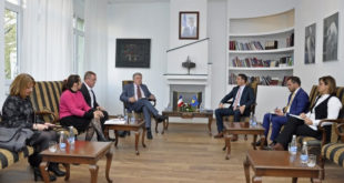 Ministri i Kulturës, Rinisë dhe Sportit, Kujtim Gashi, ka pritur në një takim njohës ambasadorin e Republikës së Francës në Kosovë, Didier Chabert