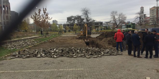 Po vazhdojnë gërmimet për mbetje mortore në oborrin e UP-së por ende nuk është gjetur ndonjë mbetje mortore