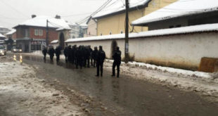 Qytetarët e Gjakovës të gatshëm për të penguar vizitën e pelegrinëve e vrasësve serbë