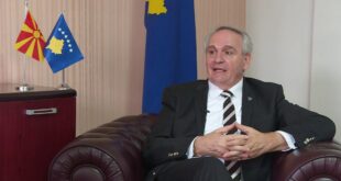 Ish-ambasadori i Kosovës në Maqedoninë Veriore, politikani, Gjergj Dedaj ka kritikuar punën e diplomacisë në këto tri vite