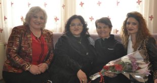 Kryesia e degës së Gruas Demokratike vizitoi disa nga veteranet e arsimit në komunën e Prizrenit