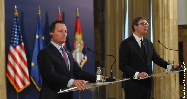 Richard Grenell: Serbia duhet ta ndalë fushatën për tërheqjen e njohjeve të Kosovës, Prishtina duhet ta heq taksën