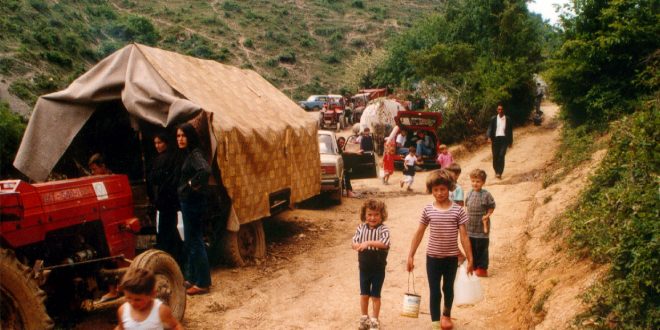 A.Q. Si mbijetoi popullata e zhvendosur në zonat e luftës së UÇK-së 20-vjet më parë, deri në ditën e çlirimit II