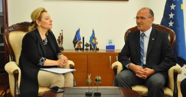 Bejtush Gashi e nis punën si ministër i MPB-së, takon shefen e Bashkimit Evropian në Kosovë