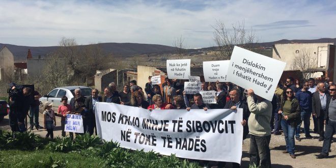 Banorët e Hadës kërcënojnë me përshkallëzim të protestave kërkojnë takim me kryeministrin Haradinaj