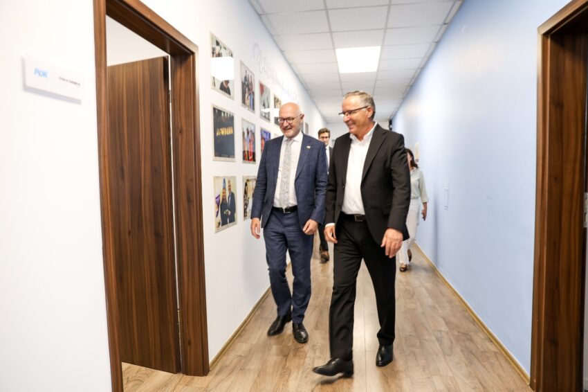 Bedri Hamza falënderon ambasadorin Olivier Guérot për forcimin e marrëdhënieve Kosovë Francë