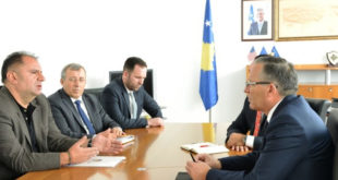 Ministri i Financave Bedri Hamza ka pritur sot në takim kryetarin e Odës Ekonomike të Kosovës Safet Gërxhaliu