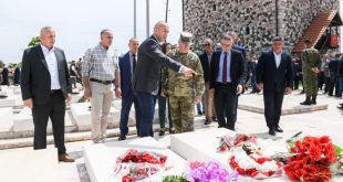 Haradinaj: Heroizmi i dëshmorëve të kombit do të na shërbejë përherë si burim për fuqizimin e shtetit të Kosovës