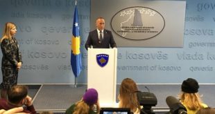 Kryeministri Haradinaj thotë se edhe nëse vendi shkon në zgjedhje, taksa 100% ndaj produkteve serbe mbetet në fuqi