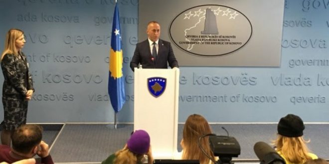 Kryeministri Haradinaj thotë se edhe nëse vendi shkon në zgjedhje, taksa 100% ndaj produkteve serbe mbetet në fuqi
