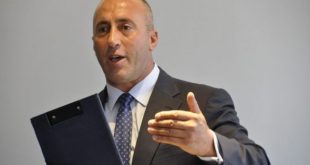 Kryeministri i Kosovës Ramush Haradinaj ka takuar sot komisionin qeveritar për hartimin e projektligjit për Qeverinë