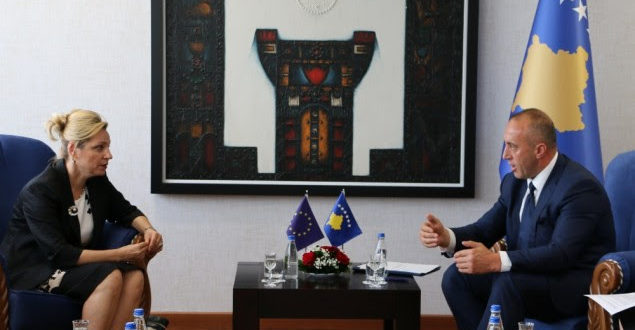 Kryeministri i Kosovës, Ramush Haradinaj, priti në takim përfaqësuesen e BE-së në Kosovë, Nataliya Apostolova