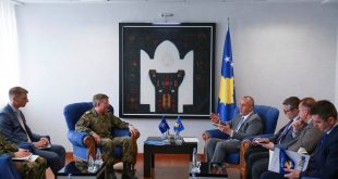 Kryeministri Haradinaj, ka zhvilluar një takim me udhëheqësit e Ekipit Këshillues dhe Ndërlidhës të NATO-s