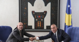 Kryeministri i Kosovës, Ramush Haradinaj premton mbështetje për goranët në Kosovë