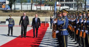 Kryeministri, Ramush Haradinaj, vizitoi ministrinë e FSK-së