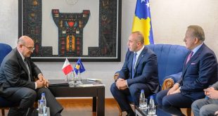Kryeministri Haradinaj ka pritur në një takim ambasadorin jorezident të Maltës në Kosovë, Godwin Pulis