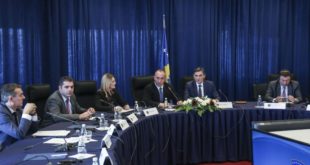 Kryeministri Haradinaj: Reforma në administratën publike nënkupton rritje të efikasitetit dhe përmbushje të përgjegjësive