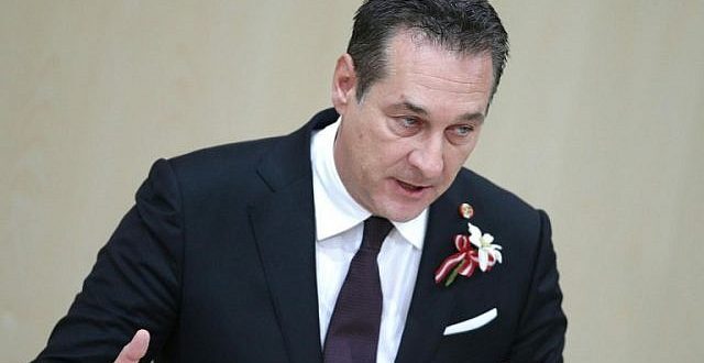 Bernd Posselt: Heinz C. Strache është dorë e zgjatur e Kryetarit të Rusisë Vladimir Putin brenda BE-së