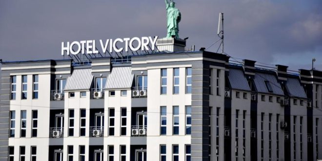 AKP dhe Policia e Kosovës i kanë vënë drynin Hotelit Victory