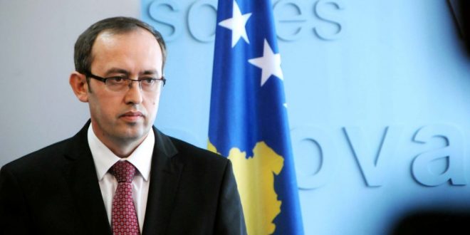 Hoti: Qeveria e Kosovës do ta mbështesë Telekomin, këtë ndërmarrje me interes strategjik për vendin