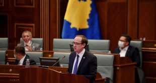 Kuvendi i Kosovës të enjten do të mbajë seancë e re, në rend dite janë edhe dy interpelanca të kryeministrit Hoti