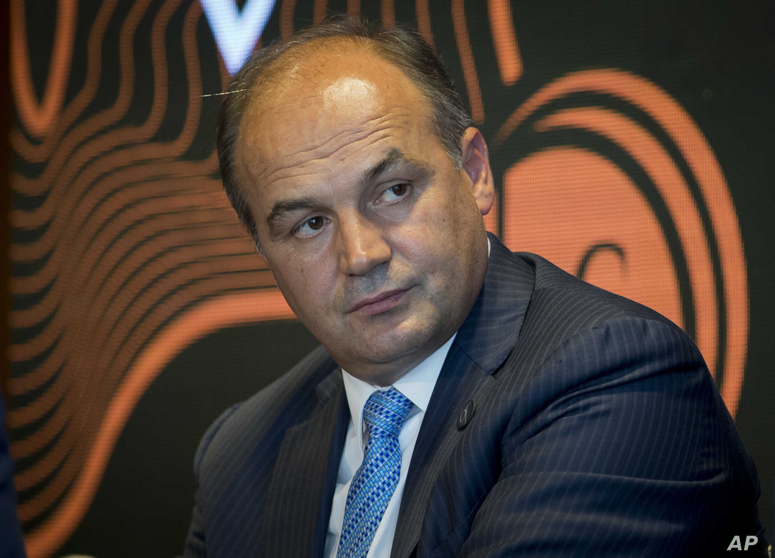 Enver Hoxhaj publikon pamje nga fjalimi i Trump në Mëngjesi Kombëtar i Lutjes  Kosova në vëmendjen e presidentit amerikan