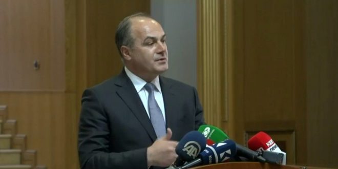 Enver Hoxhaj: Arsyeja që PDK nuk e mbështet Vjosa Osmanin është se ajo nuk reflekton vullnetin e qytetarëve të Kosovë