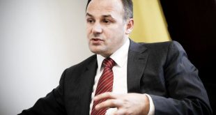 Enver Hoxhaj thotë se taksa po shkakton probleme për politikën e jashtme, dialogun dhe marrëdhëniet me SHBA-në