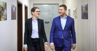 Memli Krasniqi prezanton Koordinatoren e Departamentit për Mbrojtje dhe Siguri Kombëtare në Kabinetin për Qeverisje të Mirë 