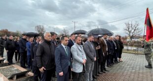 Nën organizimin e kryetarit të Komunës së Malishevës sot është shënuar 23 vjetori i Masakrës së Burimit