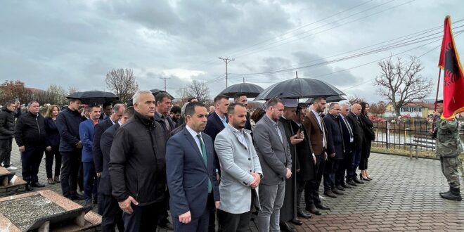 Nën organizimin e kryetarit të Komunës së Malishevës sot është shënuar 23 vjetori i Masakrës së Burimit