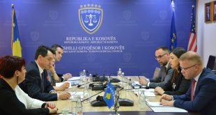 Kryesuesi i Këshillit Gjyqësor të Kosovë, Skender Çoçaj, priti në një takim pune ministren e Drejtësisë, Albulena Haxhiu