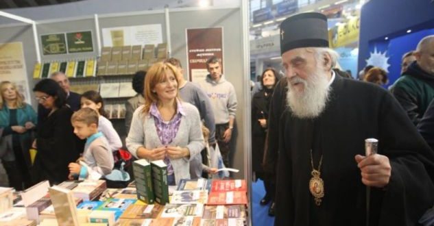 Patriarku serb Irinej kërkon nga gratë serbe që detyrimisht të lindin sepse kombi po plaket e po zhduket