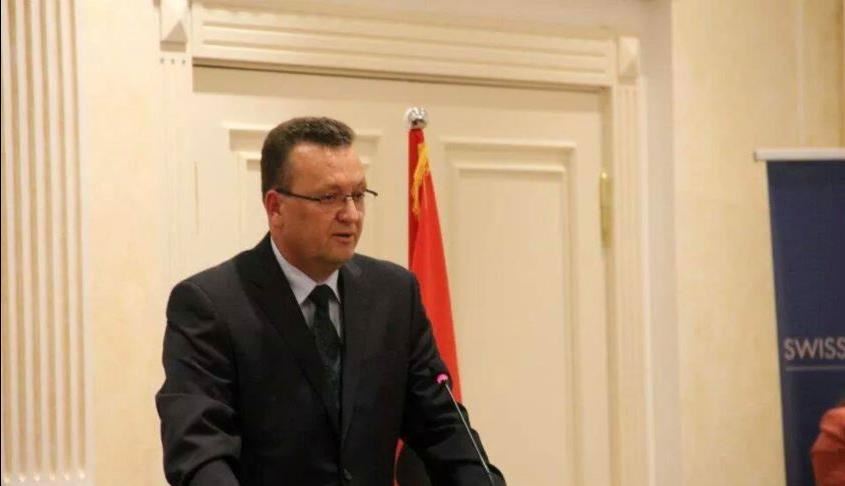 Ismet Hajrullahu  Ndërkulturoriteti në Kontekstin Shqiptar Akademik