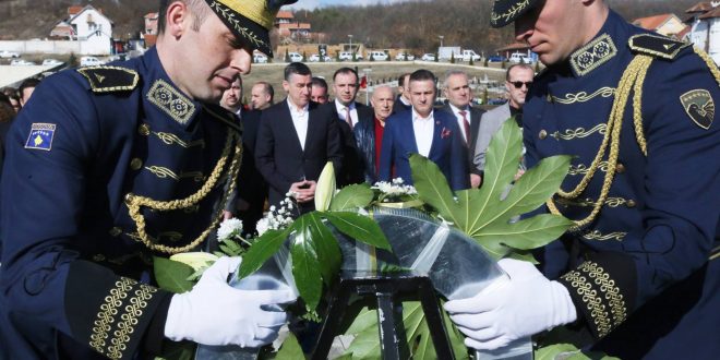 Jashari: Rënia e Adem Jasharit, për liri na obligon të jemi të bashkuar si kurrë më parë dhe ta avancojmë Kosovën