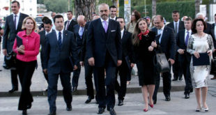 Kryeministri i Shqipërisë, Edi Rama ka publikuar emrat e ministrave e të zëvendës ministrave të kabinetit të tij qeveritar