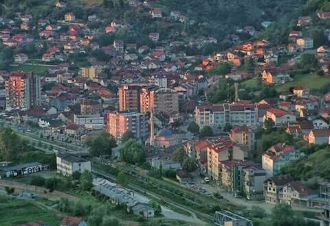 Mimoza Legisi NJË LOT QË S’THAHET