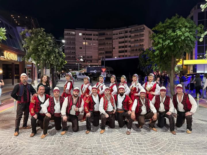 Ferizaj në majën e folklorit shqiptar    Kastriotët  shpallen fitues në Klinë