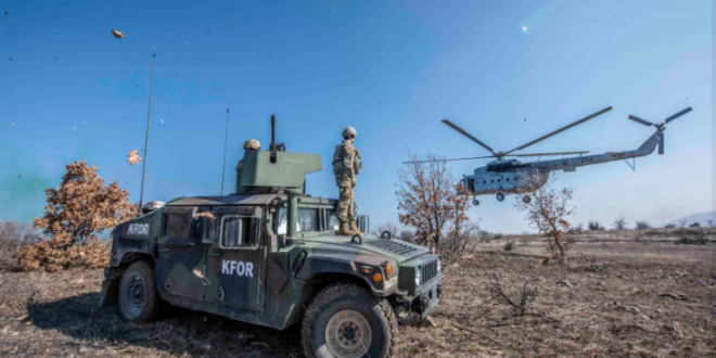 KFOR e zhvillon sot një stërvitje rutinore trajnimi që përfshinë helikopterë të shumtë në të gjithë Kosovën