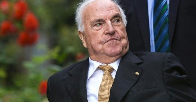 Ambasada gjermane në Kosovë hap librin e zisë për Helmut Kohl